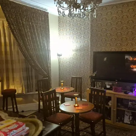 Northdene Theatre Hotel-2